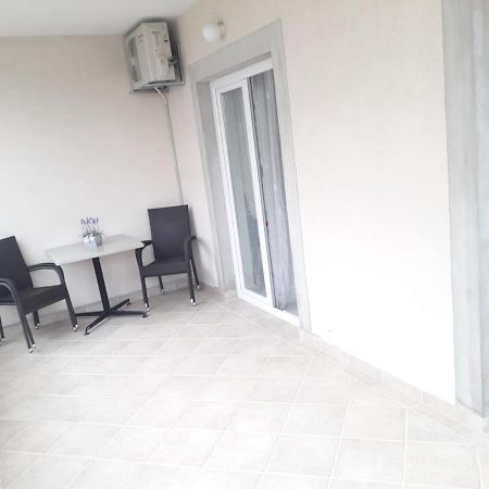 Apartmani Marijana Башка-Вода Экстерьер фото