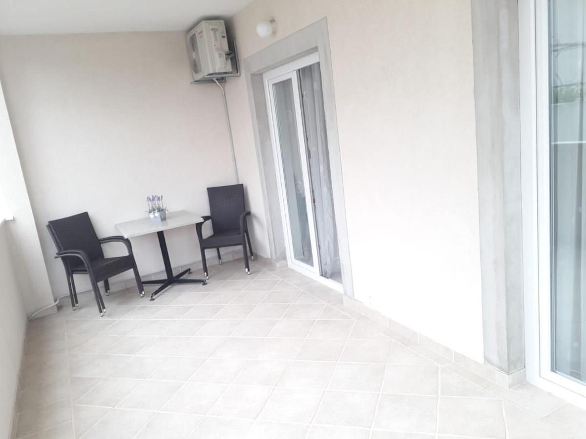 Apartmani Marijana Башка-Вода Экстерьер фото